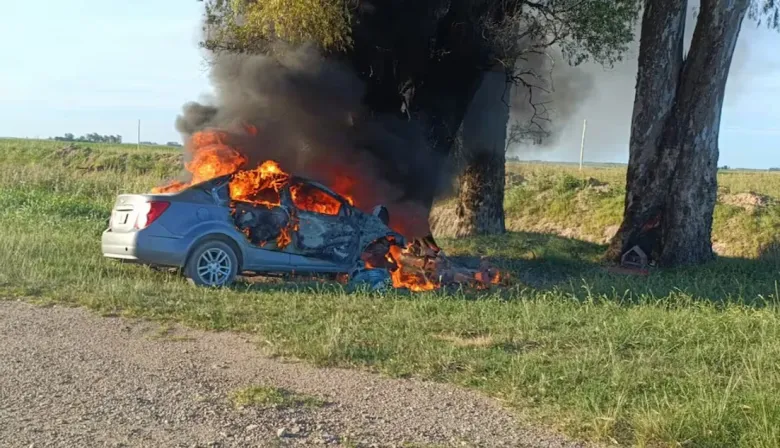 Córdoba: mató a su pareja y luego se quitó la vida chocando el auto contra un árbol