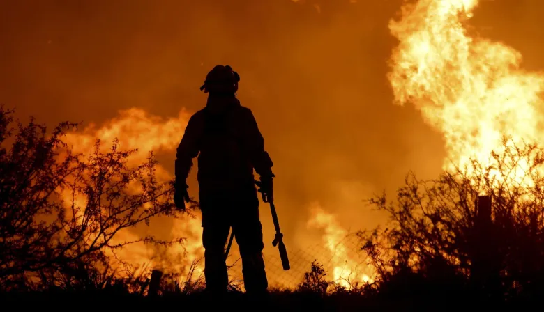 El incendio en el Parque Nacional Nahuel Huapi continúa activo: ya son más de 40 días de fuego
