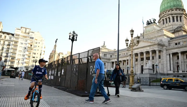 Un Congreso más que blindado: se esperan más de 2.000 policías en la marcha de los jubilados