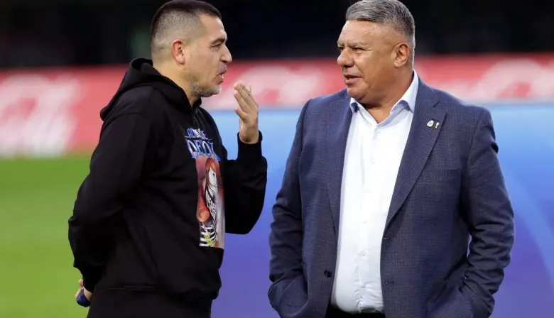 La razón por la que el hijo futbolista de Chiqui Tapia habla seguido con Riquelme