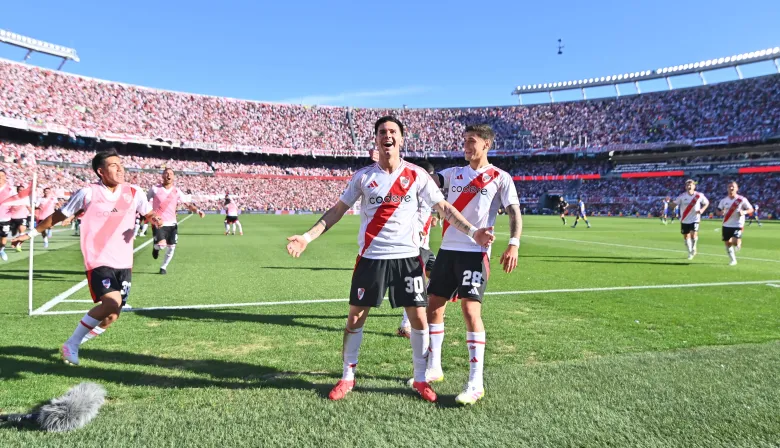 Fiesta millonaria: con un golazo de Mastantuono, River le ganó el Superclásico a Boca