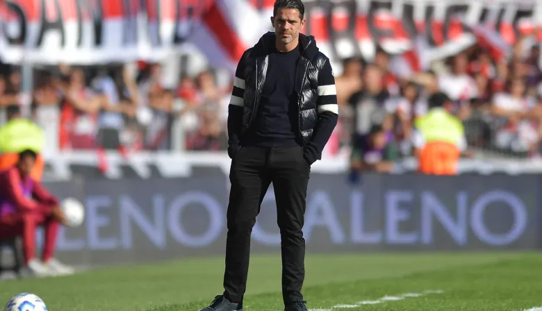 Riquelme echó a Fernando Gago como técnico de Boca después de la derrota frente a River