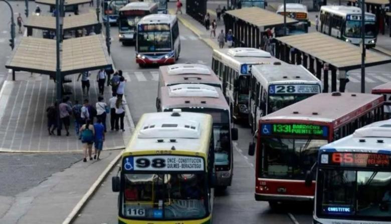 Varios colectivos atacados durante el paro de la CGT