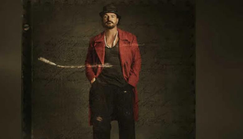 Ricardo Arjona presenta el video de "70%"