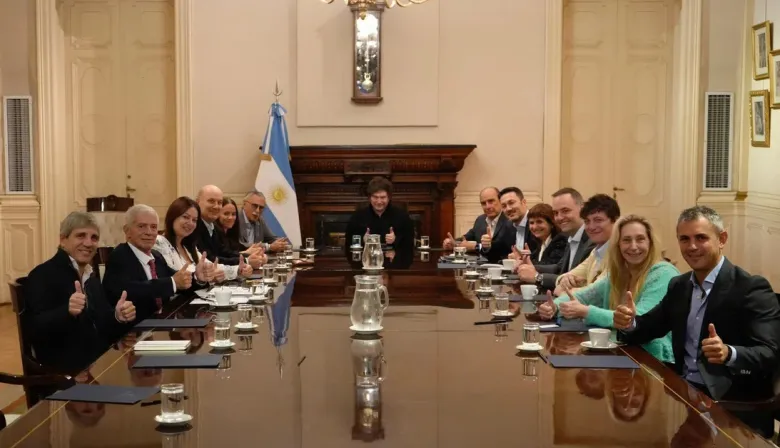 Javier Milei encabezó una reunión de Gabinete en la antesala del debate por Ficha Limpia