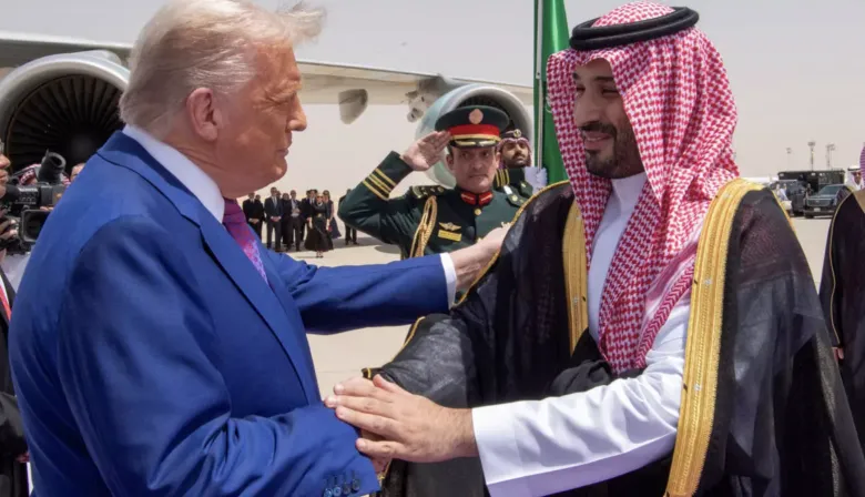 Trump inicia una ambiciosa gira por Medio Oriente: paz, presión a Irán y negocios multimillonarios