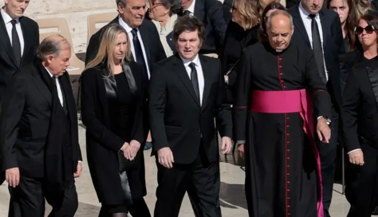Milei canceló su viaje a Roma para la asunción del Papa León XIV