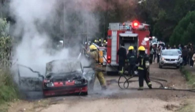 Acusan al portero de un jardín de infantes de abusar de una nena: le prendieron fuego la casa y el auto