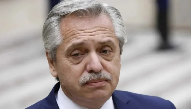 Alberto Fernández facturó servicios a un broker investigado antes de ser presidente