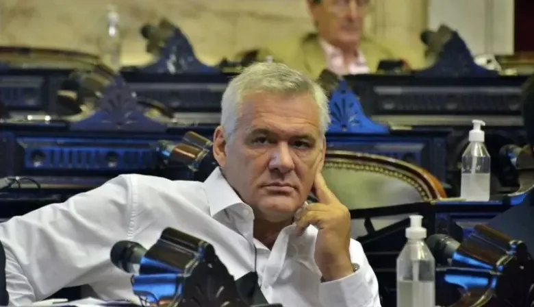 Un diputado radical anticipó una "sesión conflictiva" y cuestionó a Menem