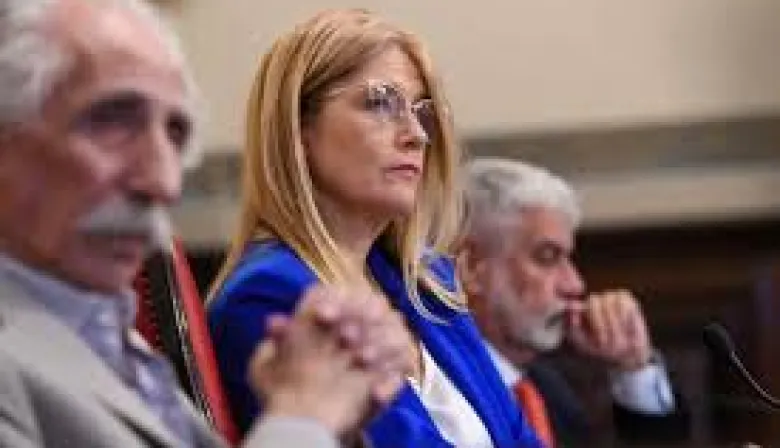 Verónica Magario prohíbe el ingreso de periodistas al palco de prensa en el Senado bonaerense