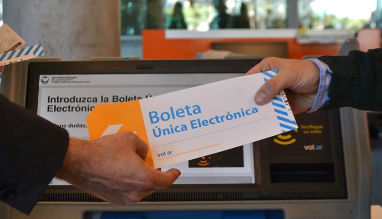 Cómo se utiliza la Boleta Única Electrónica en las elecciones porteñas
