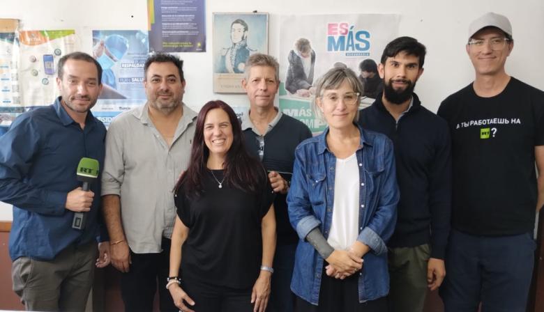 Furor en Rusia por El Eternauta: vinieron a hacer entrevistas a una escuela técnica