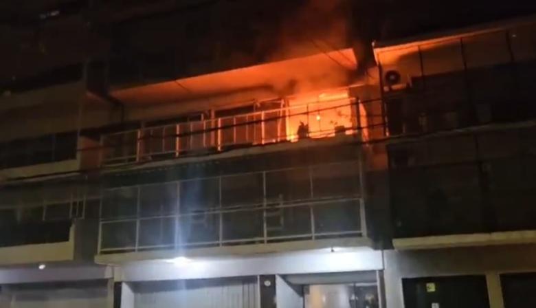 Incendio en Caballito: seis personas fueron hospitalizadas