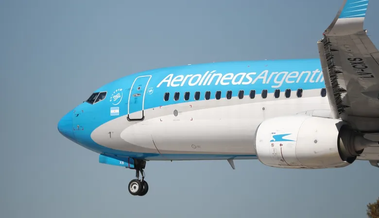 Los pilotos de Aerolíneas Argentinas anunciaron un paro para el martes 10 de junio