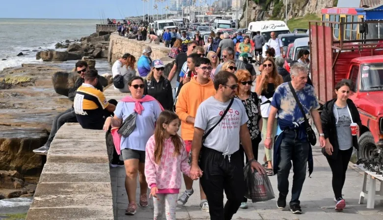 El Congreso acelera para que el 12 de octubre sea fin de semana largo por presión de los intendentes