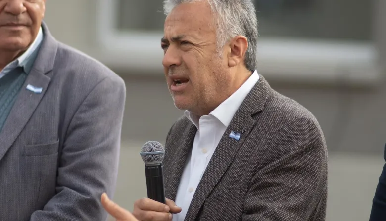 El PJ de Mendoza apuró a Cornejo por el desdoblamiento: "Que deje de jugar a su Tatetí partidario"