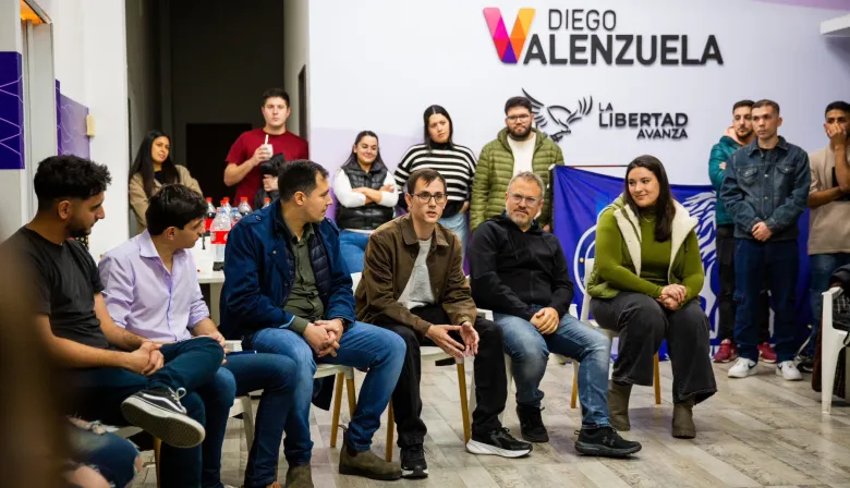 Diego Valenzuela lanza la campaña libertaria en el conurbano junto a “Sagaz” Luna