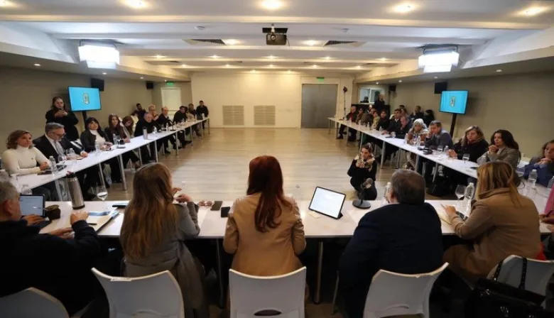 Cristina Kirchner se reúne con senadores K en el PJ para definir medidas ante posible fallo de la Corte Suprema