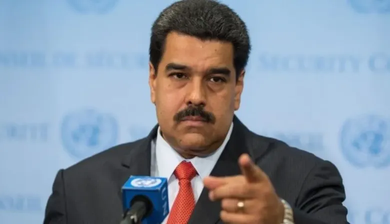 El modelo económico de Nicolás Maduro se cae: el dólar rompe la barrera de los 100 Bs.