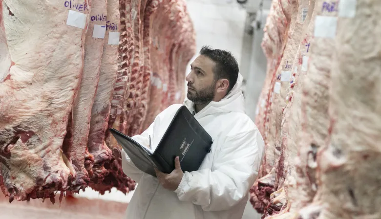 Con menos exportaciones, el mercado interno absorbe más carne vacuna
