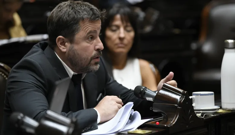 Tetaz, lapidario sobre el presente de la UCR: "Se desfiguró como alternativa de poder"