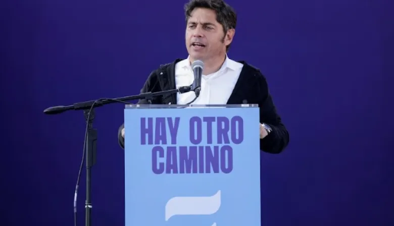 Kicillof: "Dicen que Milei está ordenando la economía... ¡Mentira!"
