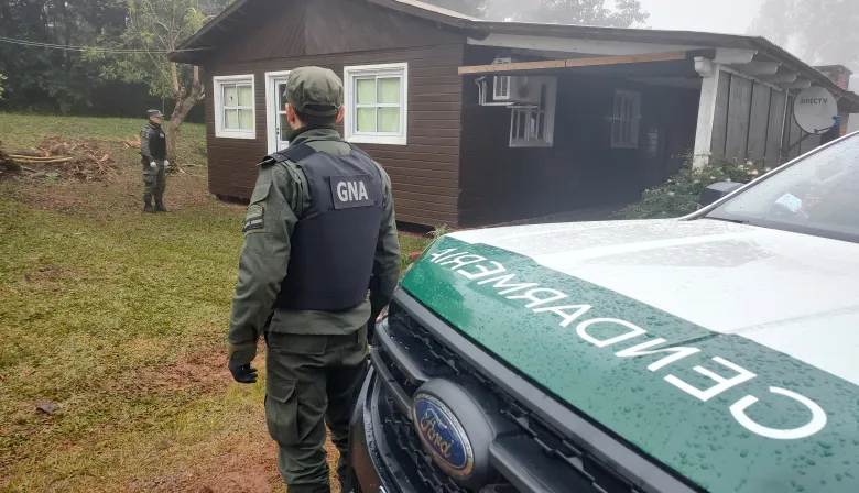 Descubren una cabaña utilizada para acopiar droga y secuestran más de tres toneladas de marihuana