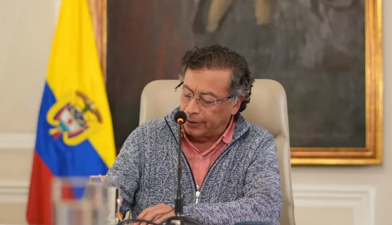 Solo el 17% de los jóvenes está satisfecho con la democracia en la Colombia de Gustavo Petro