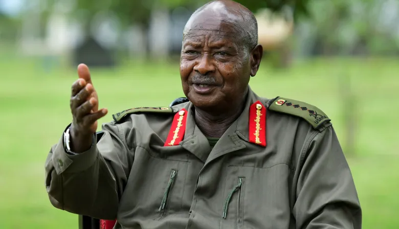 Yoweri Museveni se postula para un séptimo mandato y busca seguir al mando de Uganda