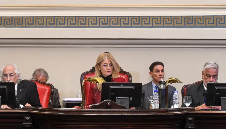 Polémica por el desempate de Verónica Magario: quieren repetir la votación por un insólito olvido