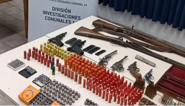 Tenía un arsenal en su casa de Palermo y fue detenido