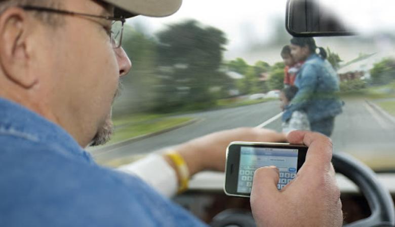Distracción al volante: el celular como la principal causa de siniestros viales