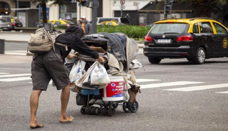 Histórica baja de la pobreza: cayó al 31,7% en el primer trimestre