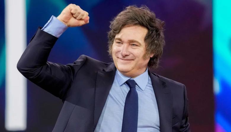 Milei en La Plata con su tropa libertaria