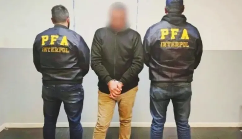 Extraditan a Estados Unidos a un hombre acusado de abuso sexual a una menor en Georgia