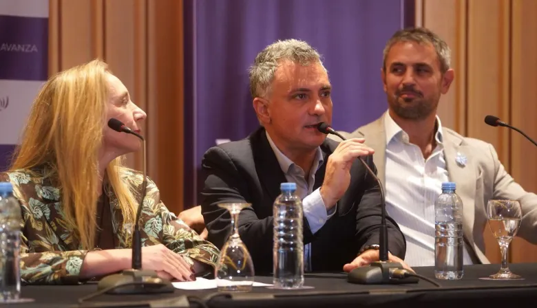Alianza La Libertad Avanza se llamará el frente entre LLA y el PRO en PBA