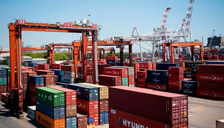 Argentina no se sube a los tratados comerciales y pierde espacios en el comercio mundial