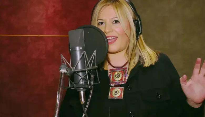 Una conductora de TV y cantante encabezará la lista de Rolando Figueroa en Neuquén