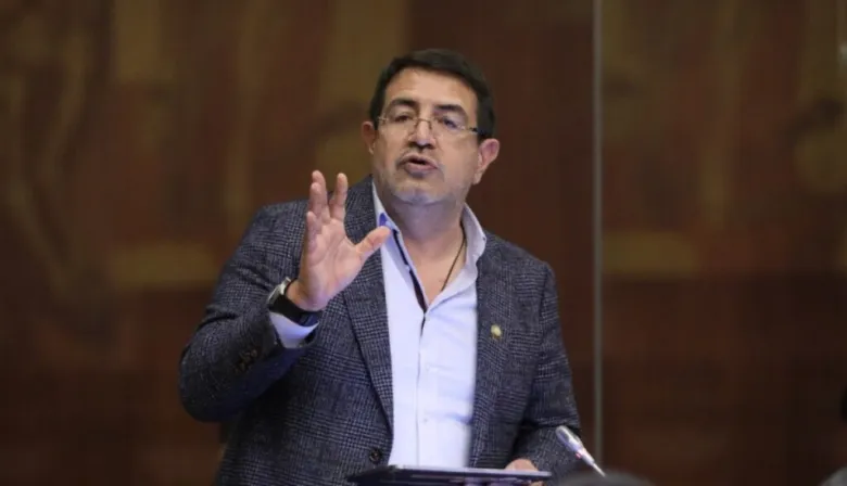 Santiago Díaz Asque y la denuncia que estremece a Ecuador