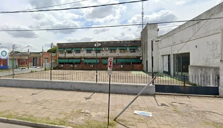Un preso se escapó por una ventana cuando estaba siendo juzgado por homicidio