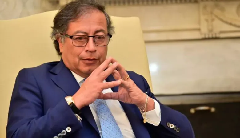 Gustavo Petro avanza con su reforma sanitaria sin respaldo del Congreso colombiano