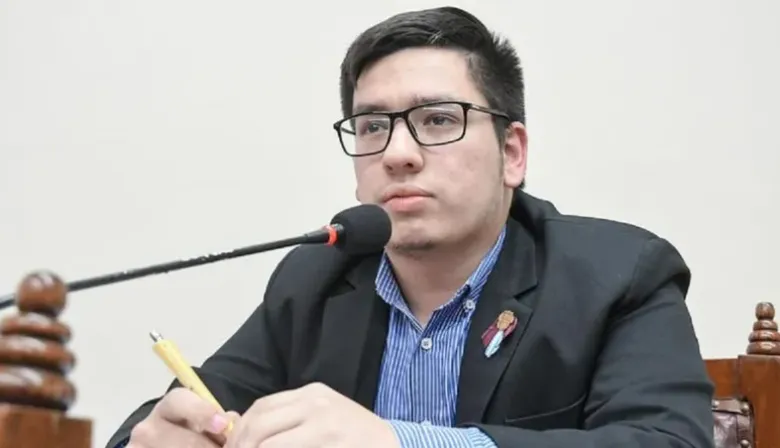 Denuncian a dirigente de La Libertad Avanza por exigir favores sexuales a una militante