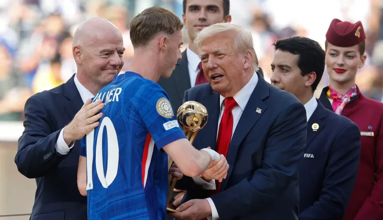 Donald Trump sorprende a Cole Palmer en el Mundial de Clubes