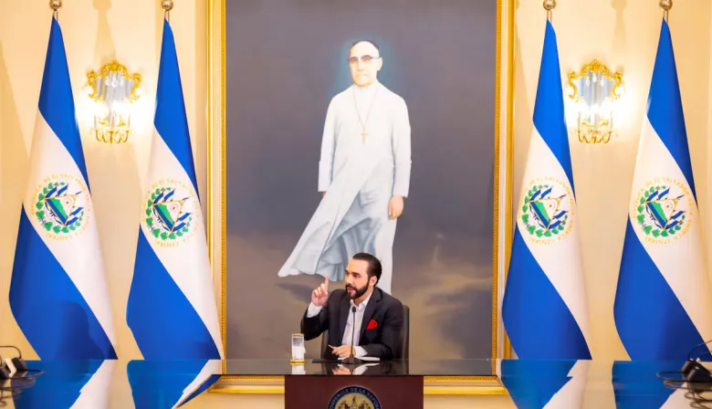 Maduro apunta a Bukele por CECOT: el trasfondo político de las denuncias