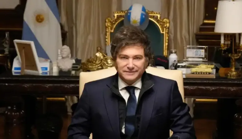 Milei no enamora: cae su imagen, se agota el verso y crece el rechazo a su estilo violento