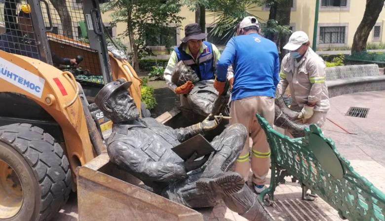 Ciudad de México: el retiro de estatuas que responde a 15.000 peticiones