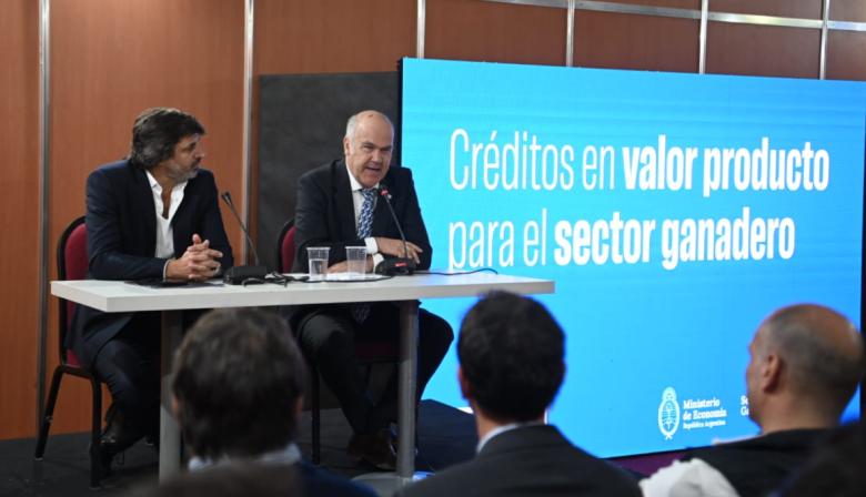 El Gobierno nacional presentó créditos en valor producto para impulsar la ganadería