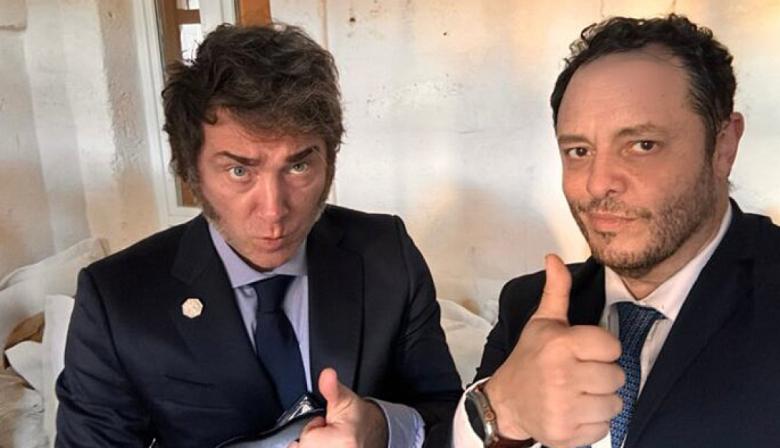 Milei aceptó la salida de su polémico asesor