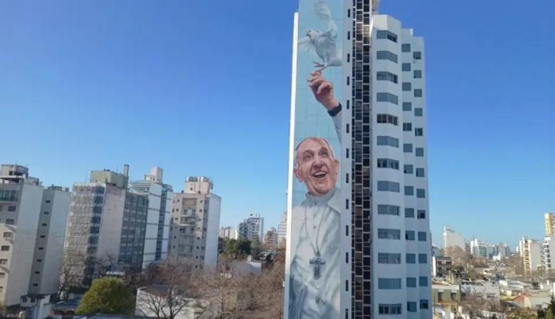 Inauguraron en La Plata el mural más grande del mundo dedicado al Papa Francisco